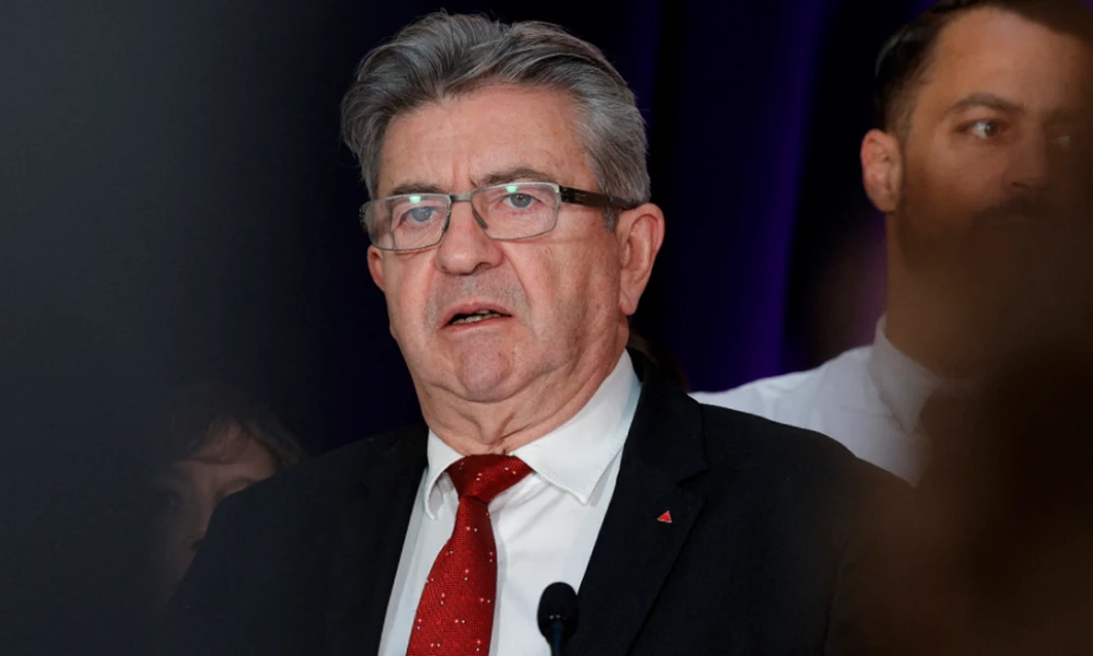 Οι πρώτες πανηγυρικές δηλώσεις Μελανσόν: "Ο λαός μας απέτρεψε τη χειρότερη λύση-Ο Μακρόν να μας καλέσει να κυβερνήσουμε"